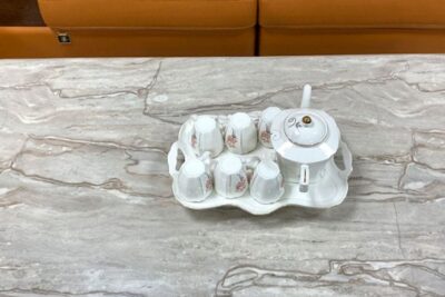 Ban tra sofa mat da tu nhien nhap khau cao cap van dep bt681 2 800x800 1